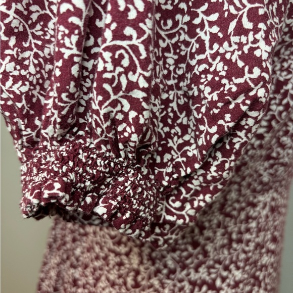 Old Navy Maroon Floral Short Sleeve Flit & Flare Dress- Small - Picture 7 of 10